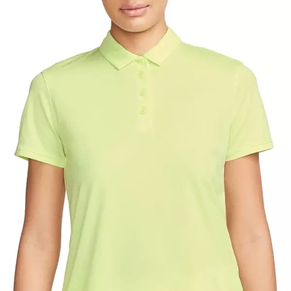 Nike Tops - NWT New Nike Women's Medium M Golf Dri-Fit Polo Short Sleeve Lightweight Top